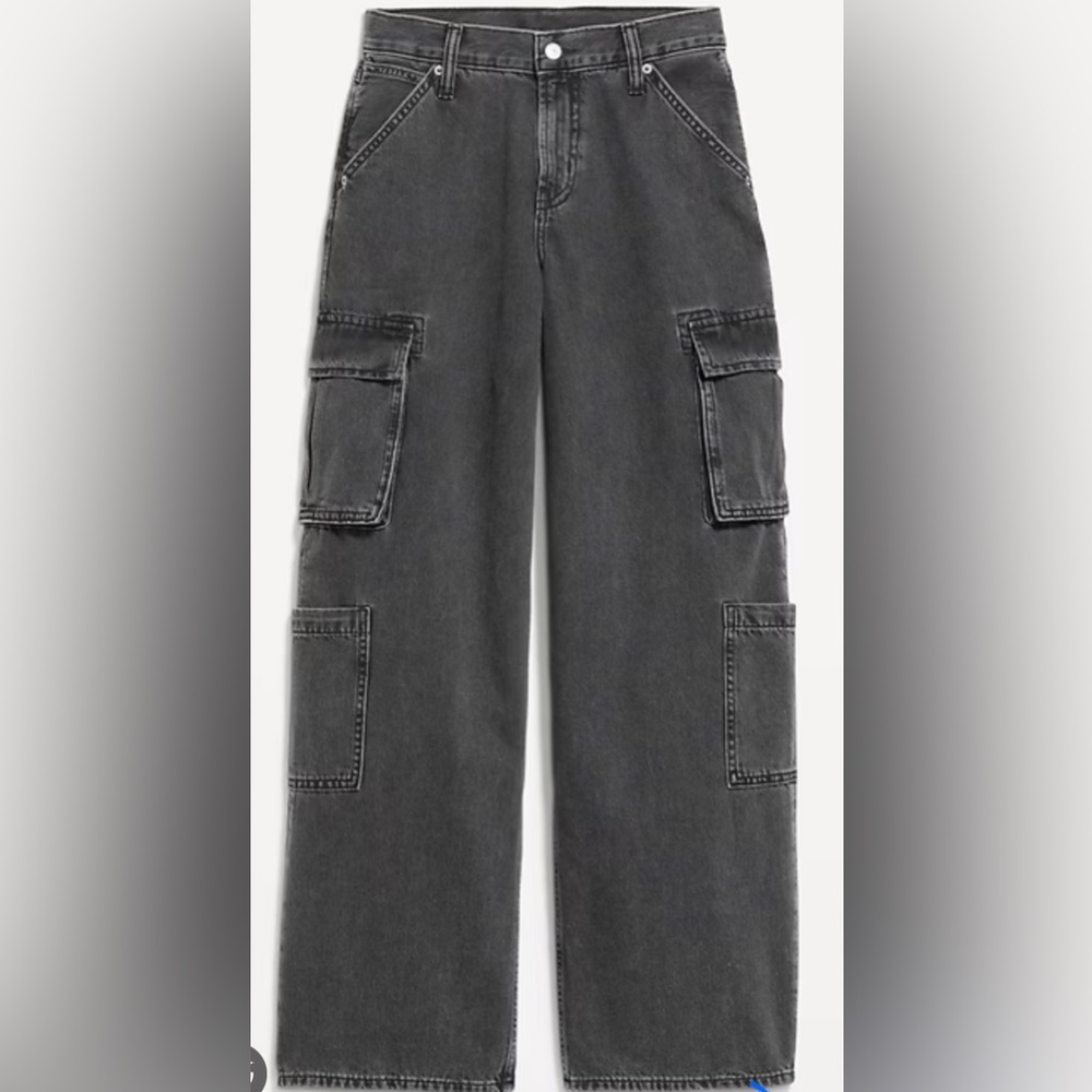 NWT Old Navy Cargo/Boyfriend Jeans